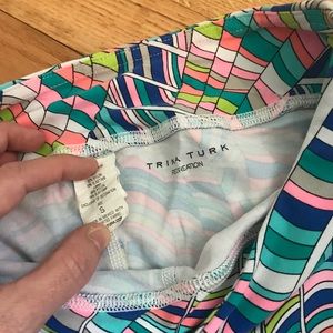 Trina Turk cropped leggings sz. Small